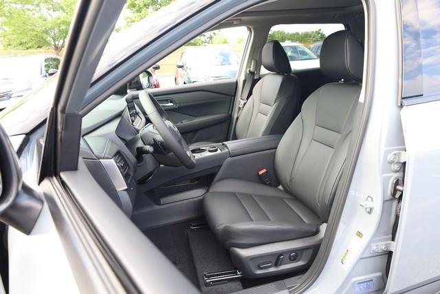 New 2026 Nissan Rogue Dark Armor AWD/4WD image 8