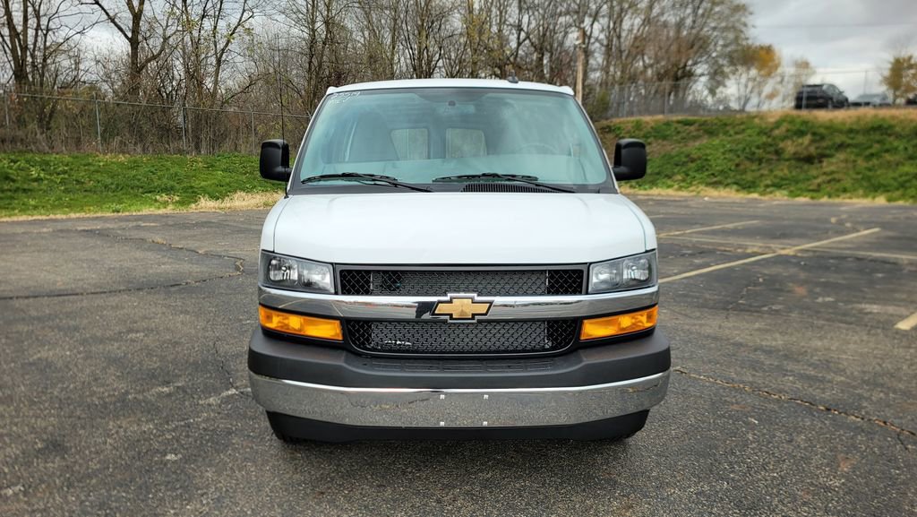 New 2025 Chevrolet Express 2500 Extended image 4