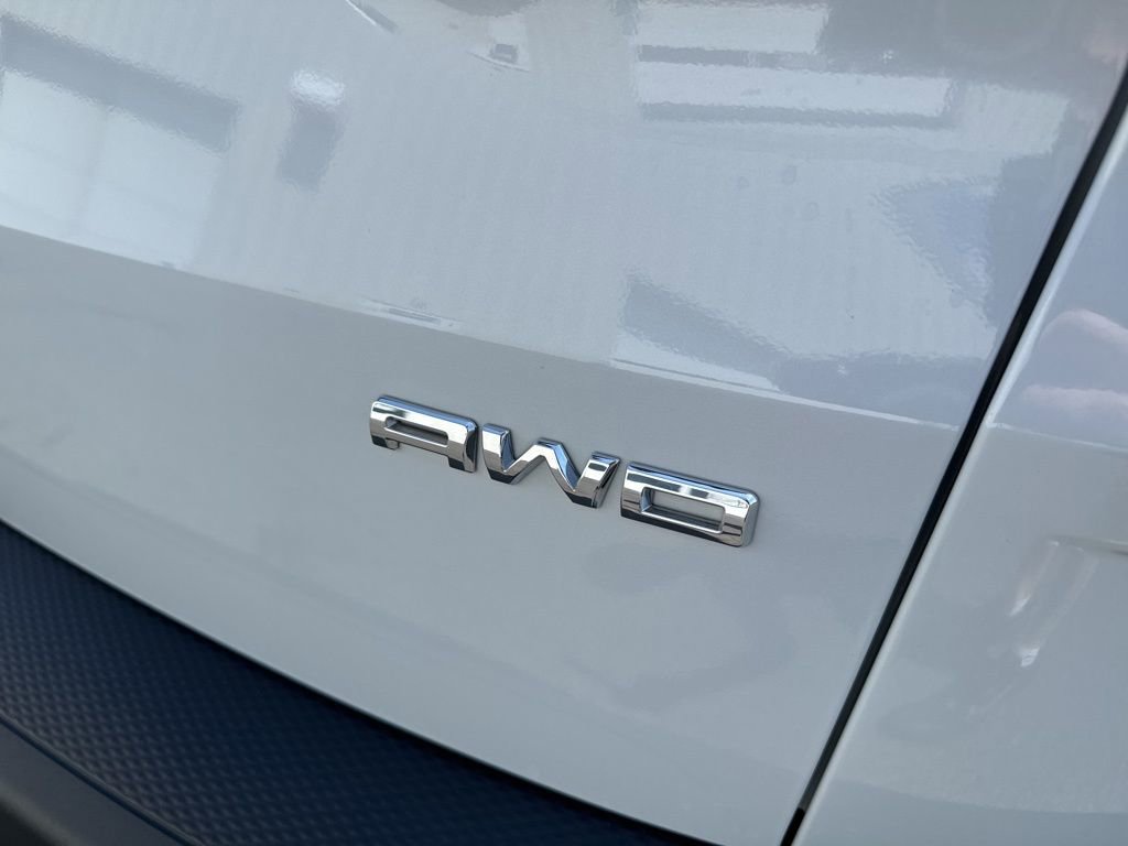 Used 2025 Ford Escape ST-Line w/ Cold Weather Package image 10