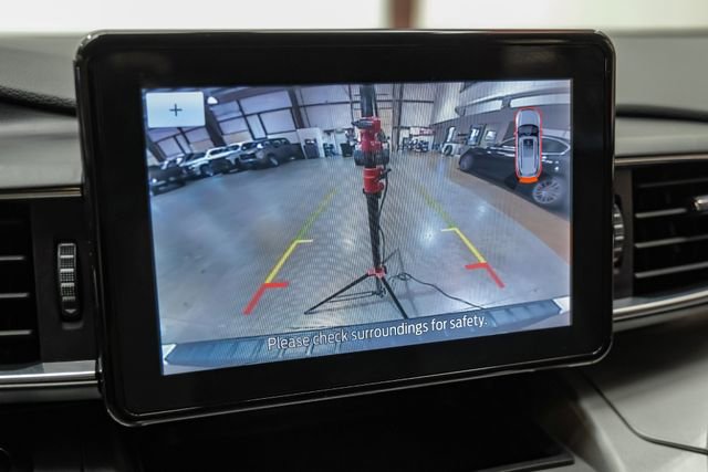 Used 2021 Ford Explorer XLT w/ Equipment Group 202A image 31