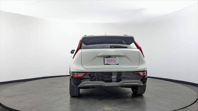 Used 2023 Kia Niro Wind FWD image 7