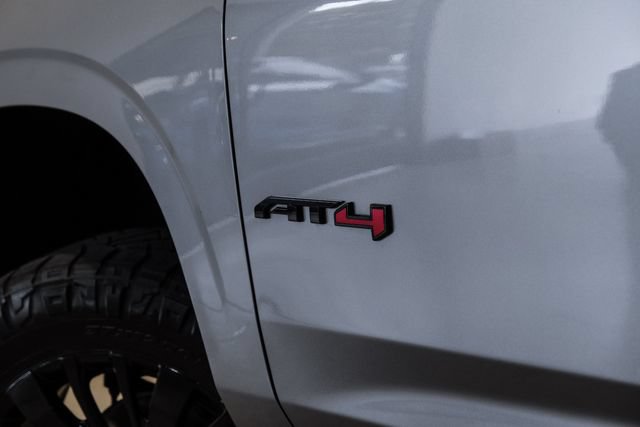 Used 2023 GMC Yukon XL AT4 w/ AT4 Premium Package AWD/4WD image 6