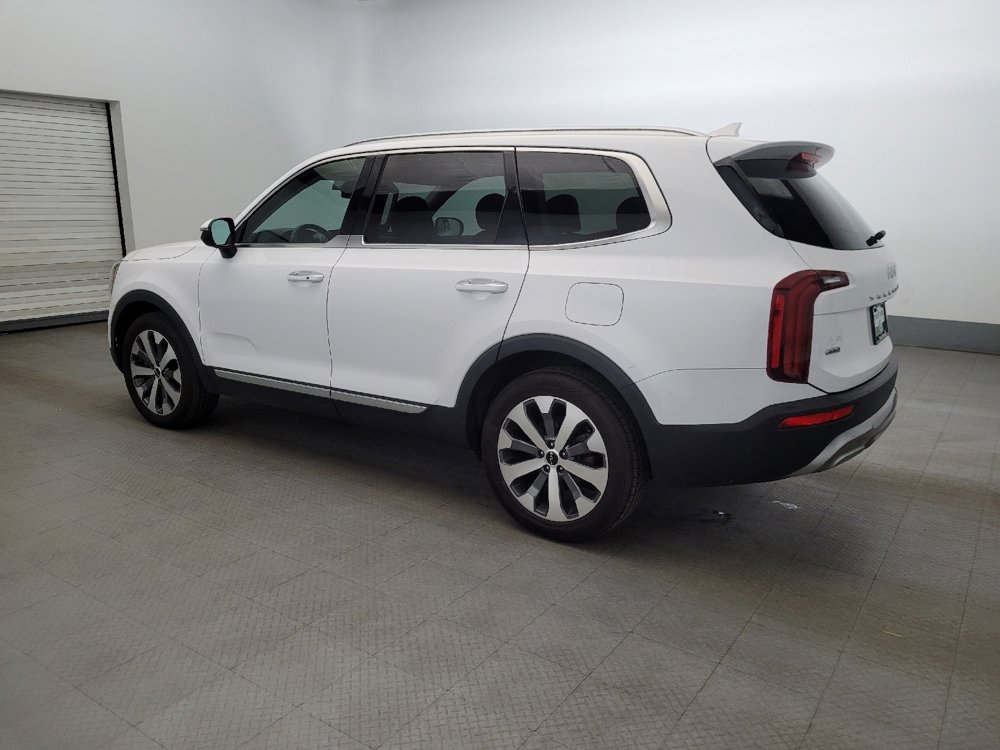 Used 2022 Kia Telluride S image 3
