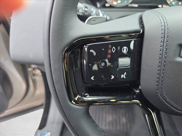 Used 2026 Land Rover Range Rover Velar Dynamic SE AWD/4WD image 17