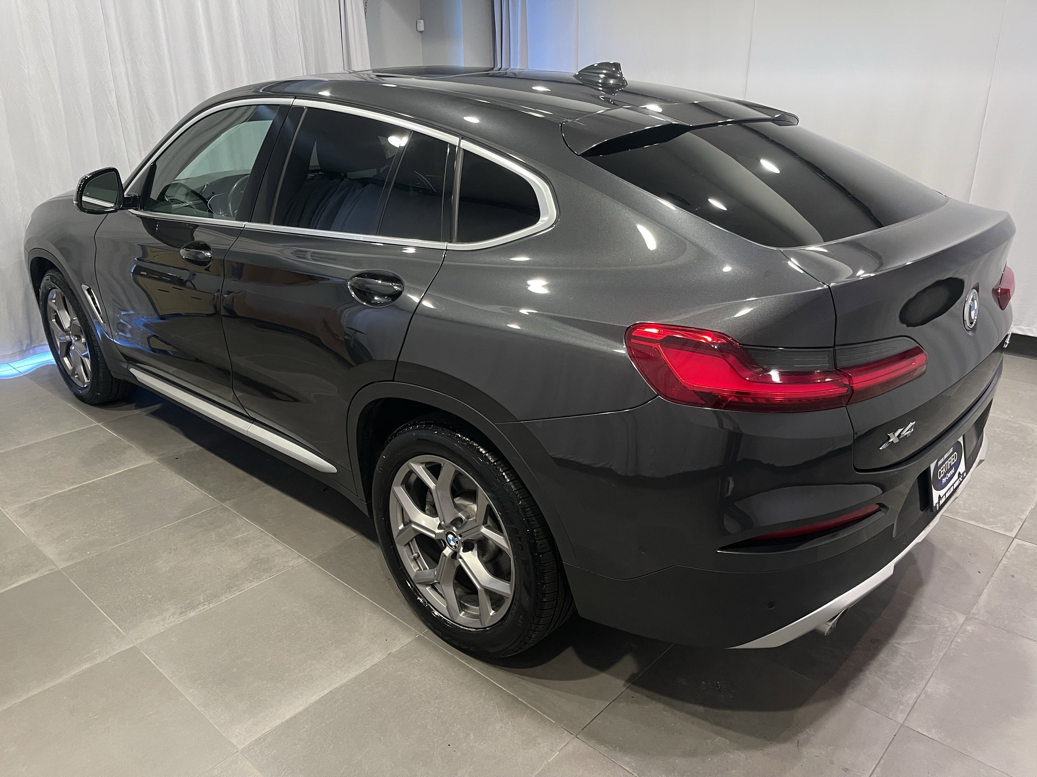 Used 2020 BMW X4 xDrive30i w/ Convenience Package image 4