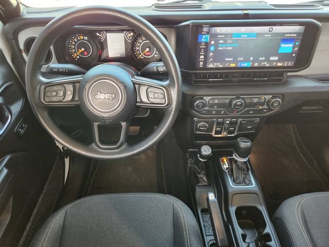 Used 2025 Jeep Gladiator Sport AWD/4WD image 27