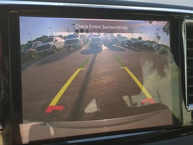 Used 2025 Chrysler Pacifica Select FWD image 19