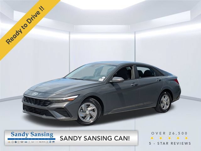 Used 2025 Hyundai Elantra SE