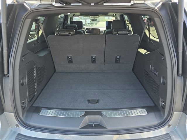 New 2025 Chevrolet Suburban High Country AWD/4WD image 27
