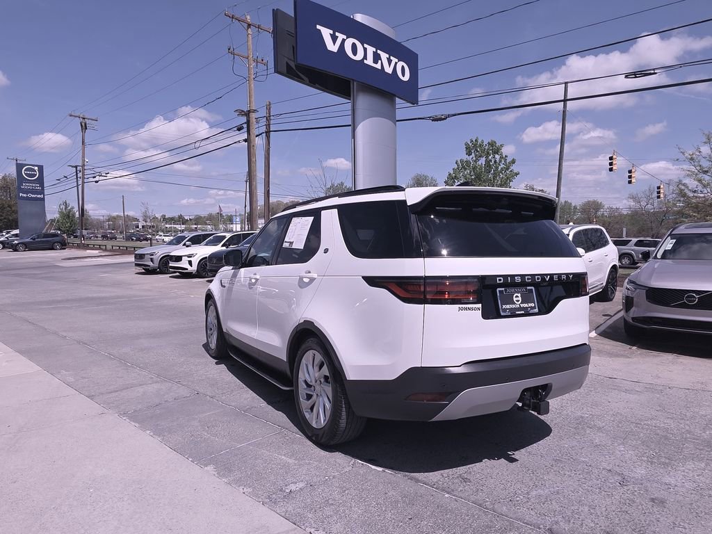 Used 2024 Land Rover Discovery S AWD/4WD image 10