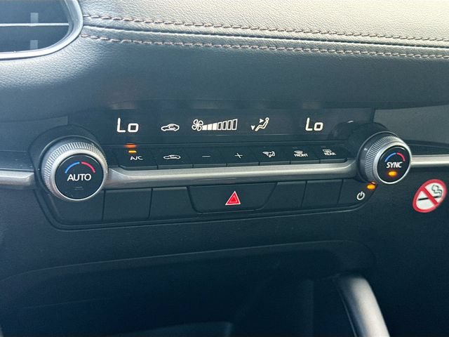 Used 2024 MAZDA MAZDA3 s FWD image 21