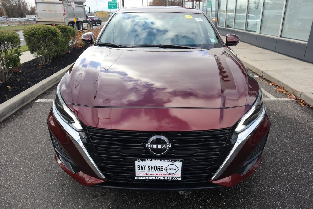 Certified 2025 Nissan Altima 2.5 SL AWD/4WD image 5