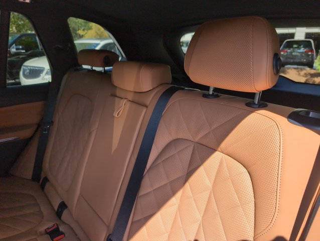 Used 2024 BMW X5 xDrive40i w/ Parking Assistance Package AWD/4WD image 23