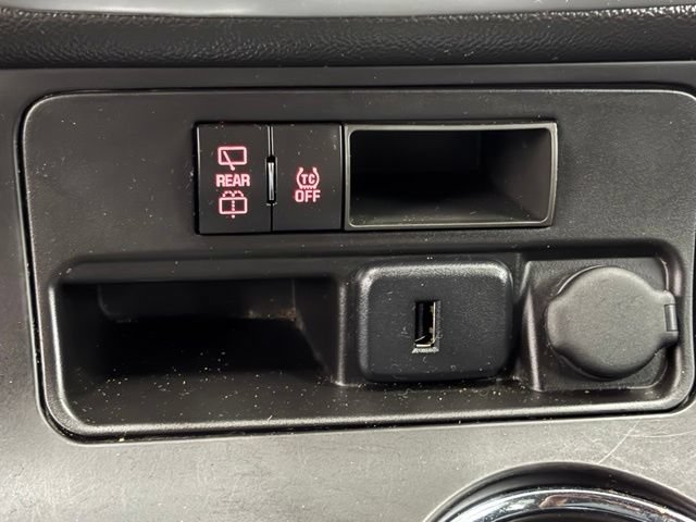 Used 2016 GMC Acadia SLE FWD image 30