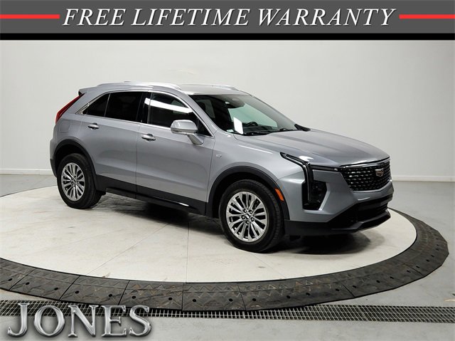 Used 2024 Cadillac XT4 Premium Luxury image 1