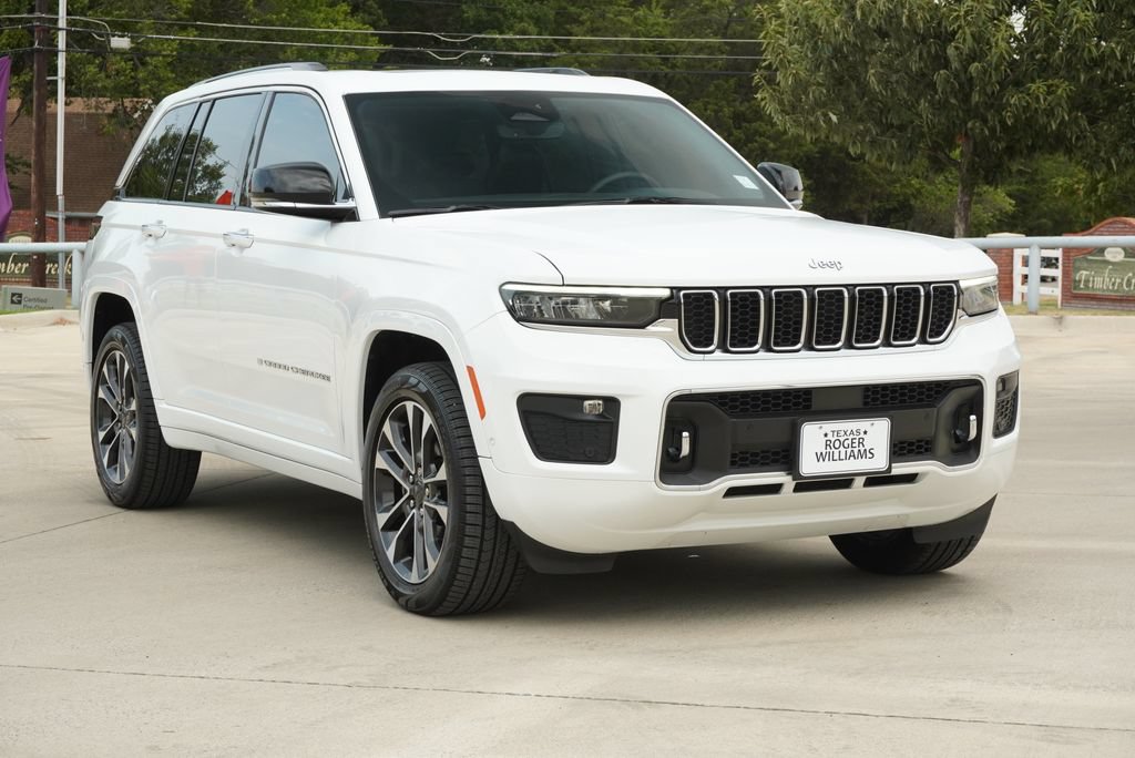 Used 2023 Jeep Grand Cherokee Overland RWD image 7