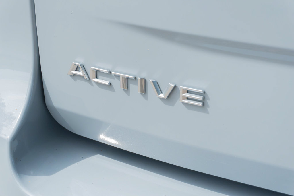 Used 2025 Ford Expedition Active RWD image 9