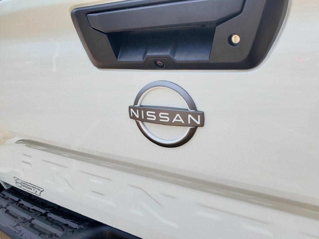 New 2026 Nissan Frontier SV w/ All-Weather Content Package AWD/4WD image 7