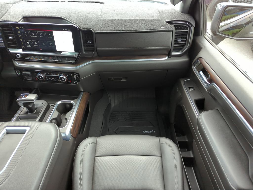 Used 2022 GMC Sierra 1500 SLT w/ SLT Premium Plus Package AWD/4WD image 16