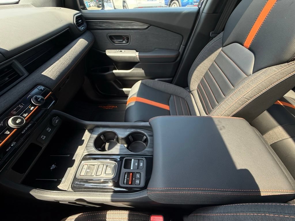 Certified 2026 Honda Passport TrailSport image 32