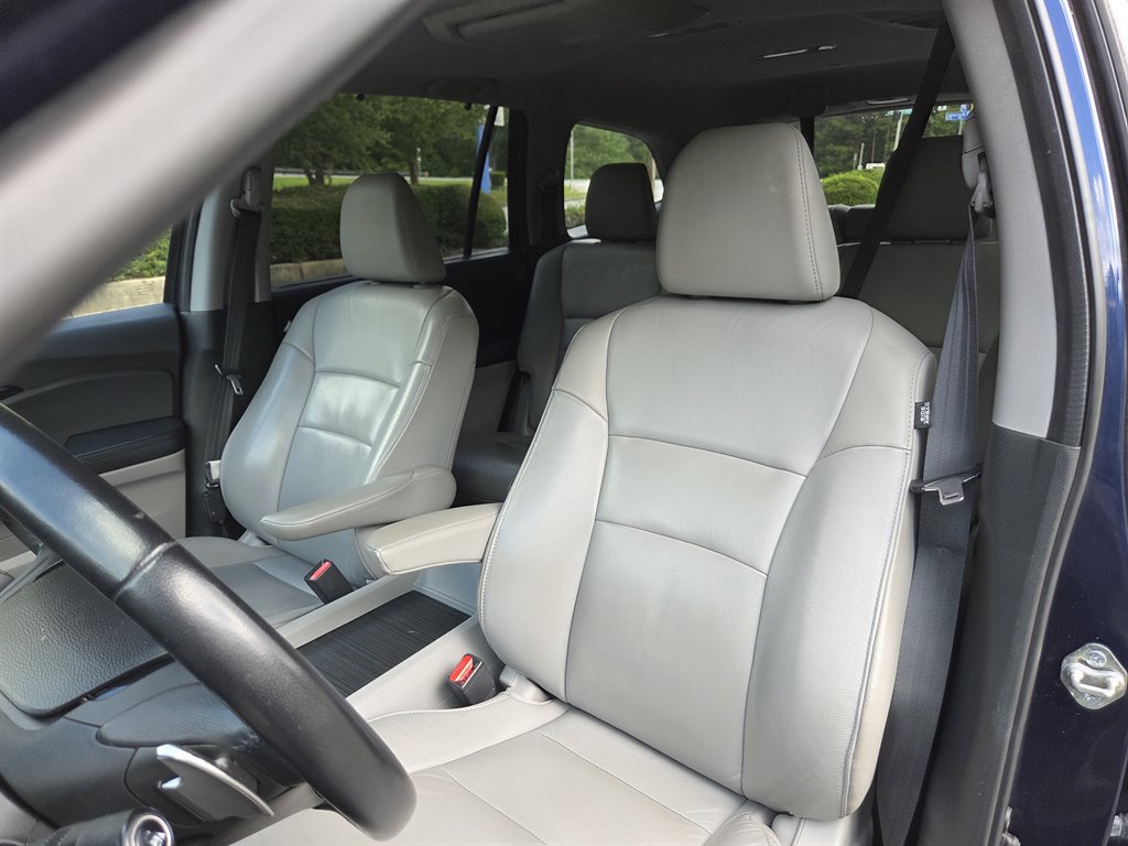 Used 2016 Honda Pilot Touring image 24