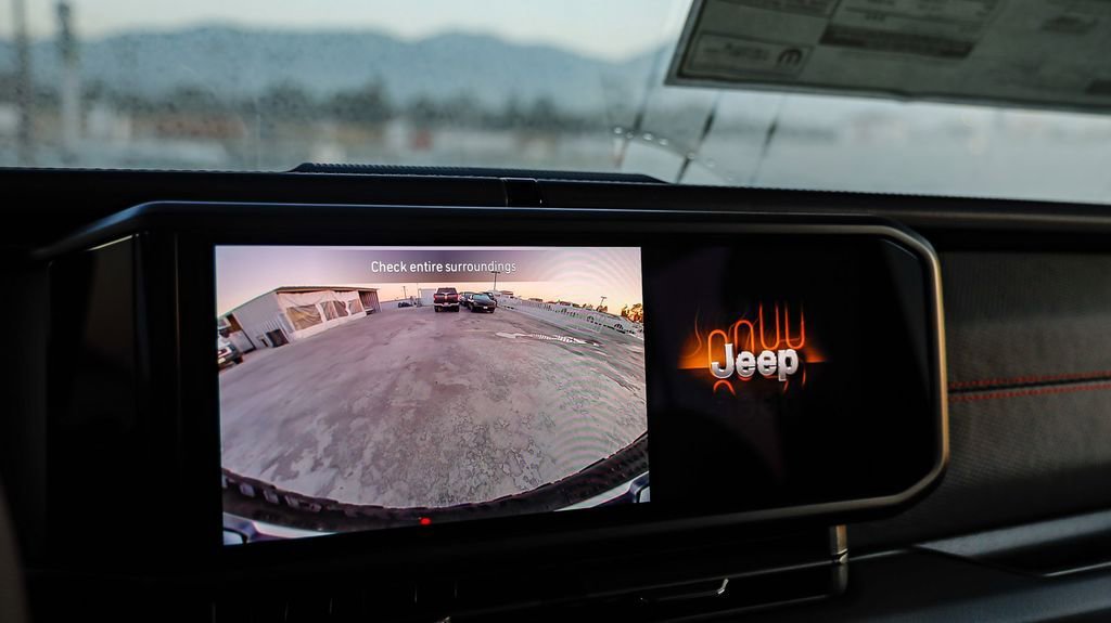 New 2025 Jeep Wrangler Unlimited Rubicon image 25