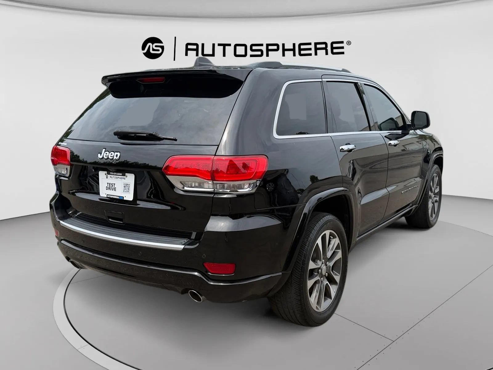 Used 2018 Jeep Grand Cherokee Overland w/ Interior Metal Package RWD image 9