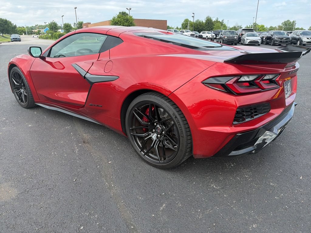 Used 2026 Chevrolet Corvette Z06 RWD image 4