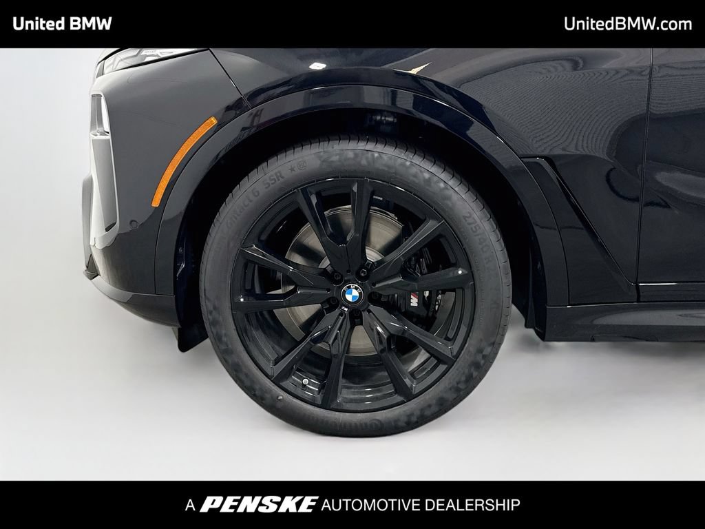 New 2027 BMW X7 xDrive40i w/ M Sport Package AWD/4WD image 2