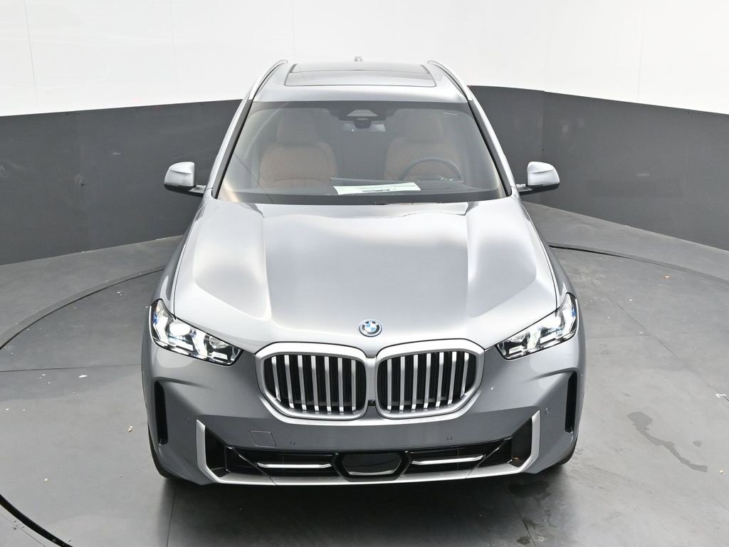 Used 2026 BMW X5 xDrive50e w/ Premium Package image 47