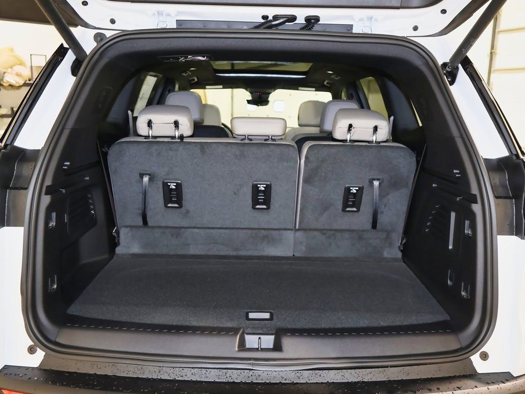 New 2026 GMC Acadia Elevation w/ Black Edition image 5