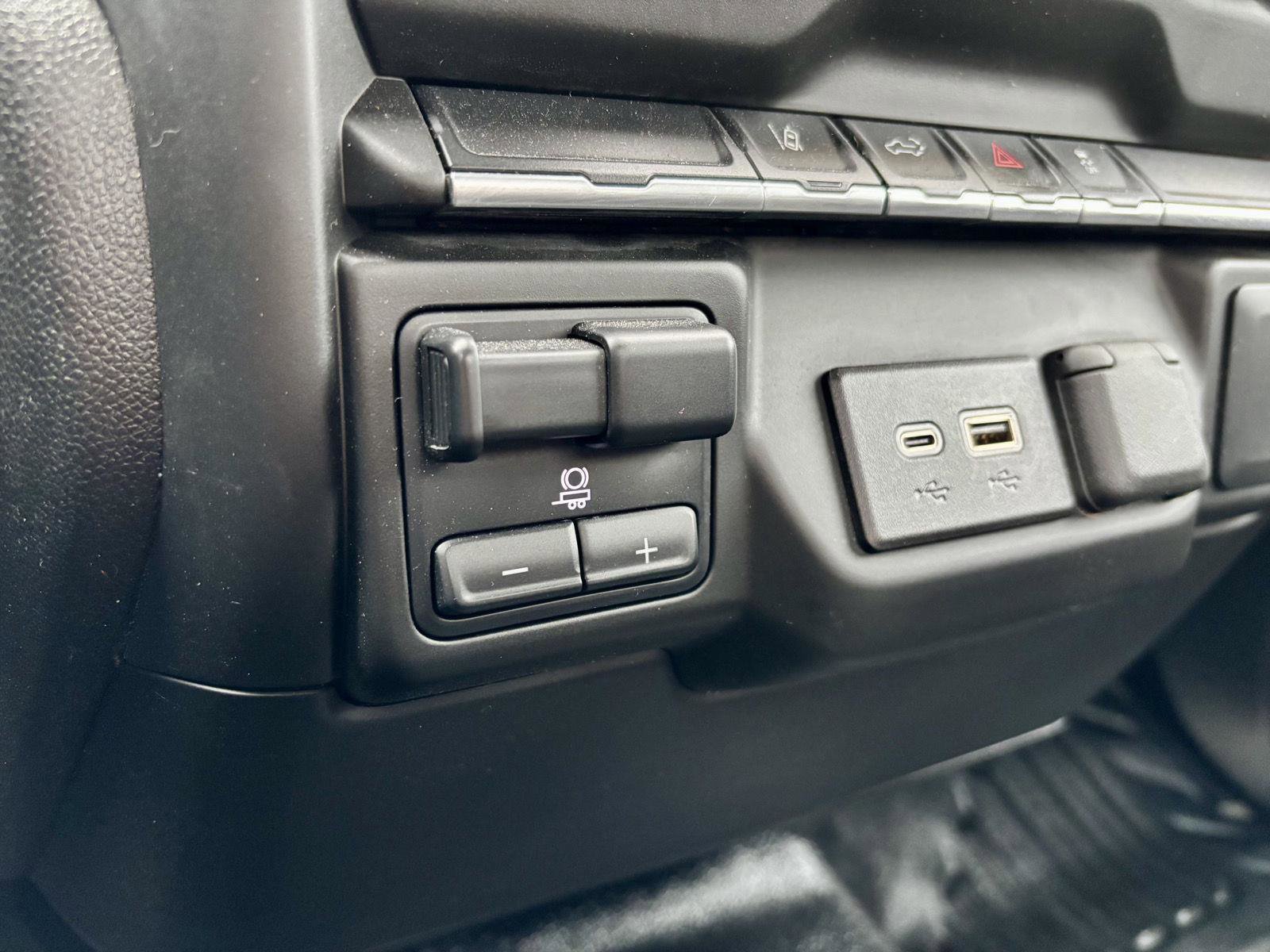 Used 2024 Chevrolet Silverado 2500 W/T w/ WT Convenience Package image 5