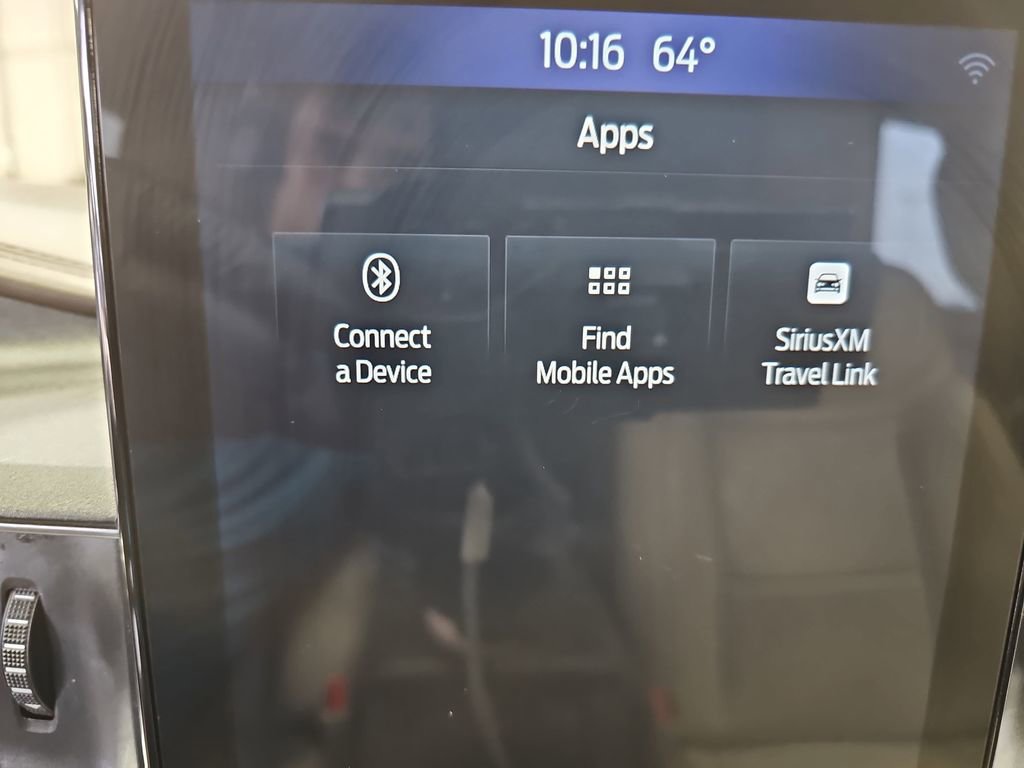 Used 2020 Ford Explorer Platinum w/ Premium Technology Package AWD/4WD image 22