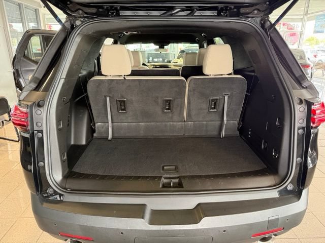 Used 2022 Chevrolet Traverse LS FWD image 23