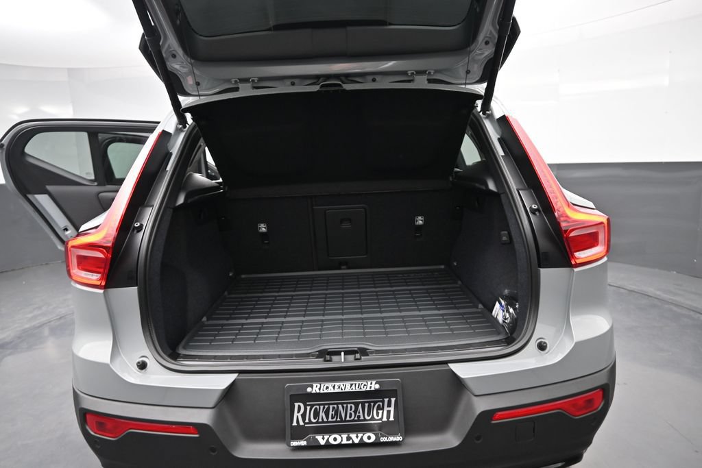 New 2026 Volvo XC40 B5 Plus w/ Protection Package Premier AWD/4WD image 14