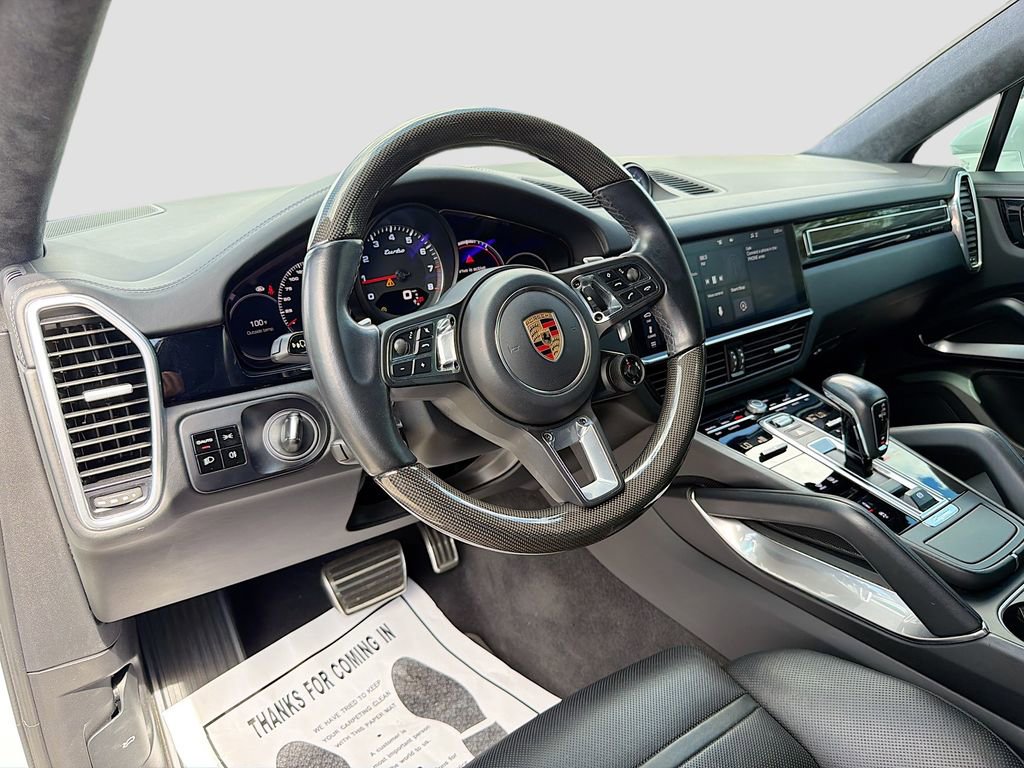 Used 2020 Porsche Cayenne Turbo image 30