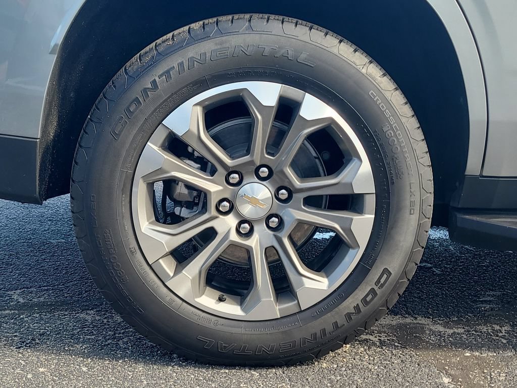 Used 2025 Chevrolet Tahoe LS RWD image 5