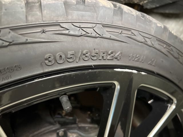 Used 2025 Chevrolet Tahoe LS image 16