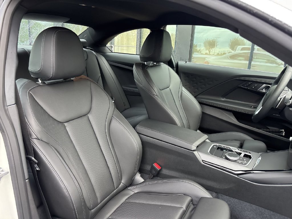 Used 2024 BMW 230i Coupe w/ Convenience Package RWD image 21