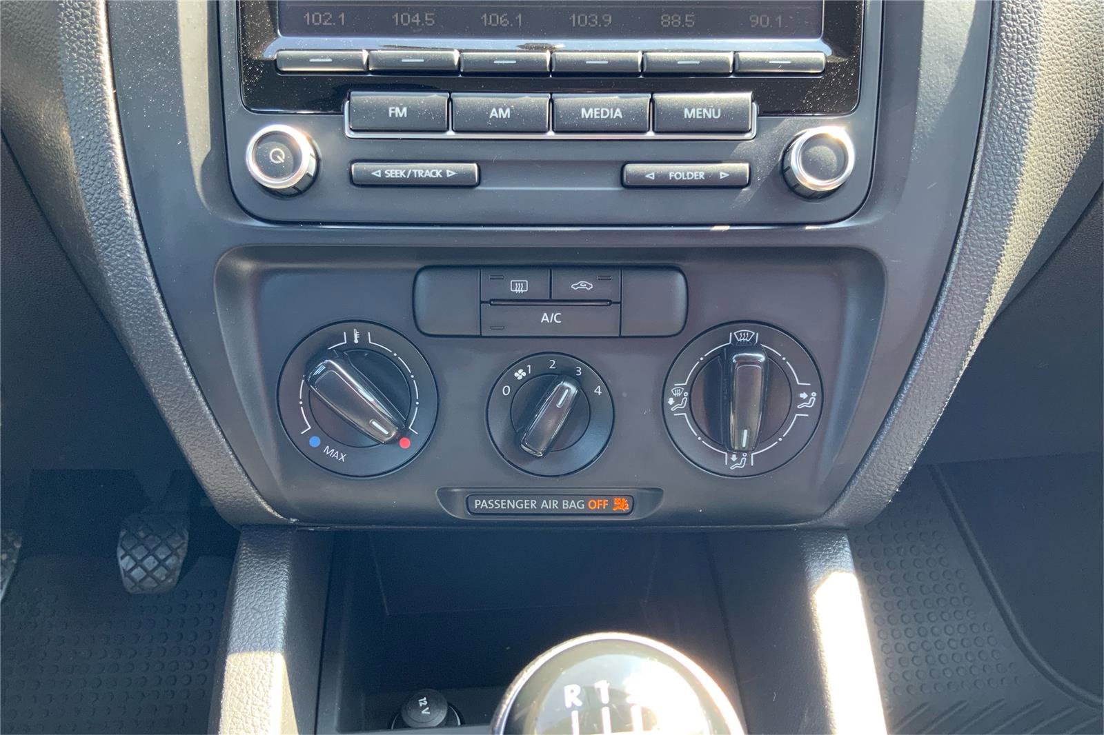 Used 2013 Volkswagen Jetta S image 32