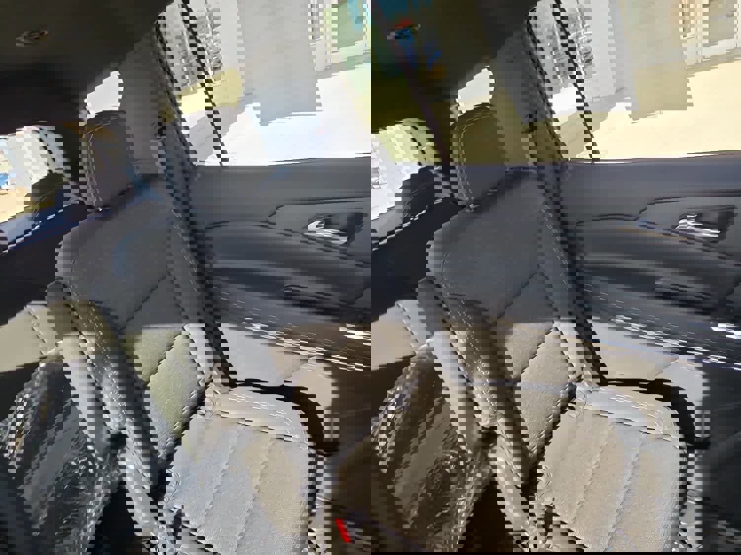 Used 2025 Chevrolet Traverse LT w/ Driver Confidence Package image 15