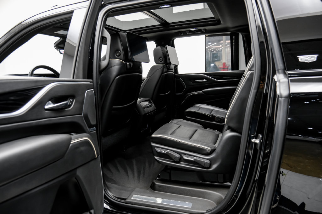 Used 2021 Cadillac Escalade ESV Sport AWD/4WD image 55