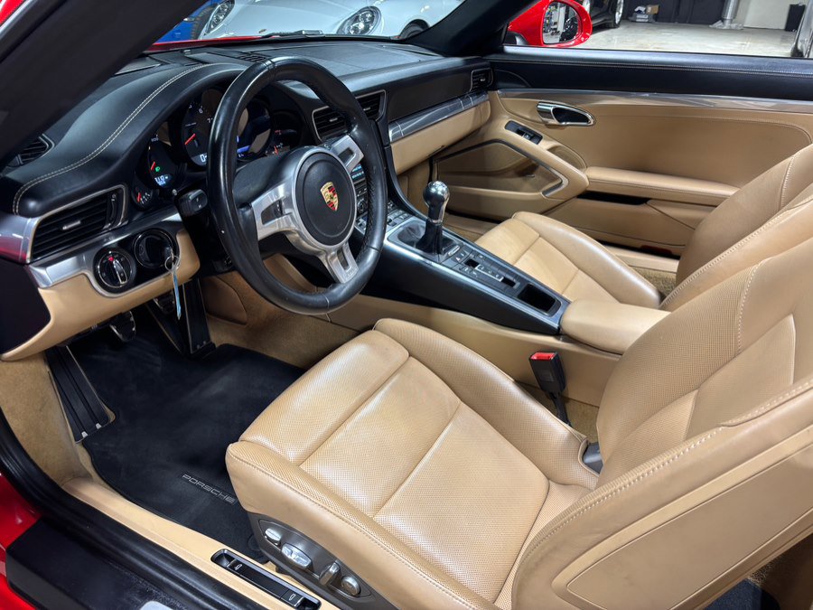 Used 2015 Porsche 911 Carrera image 33