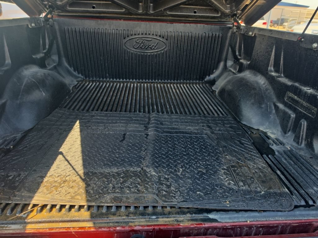 Used 2014 Ford F150 FX4 w/ Equipment Group 402A Luxury AWD/4WD image 13