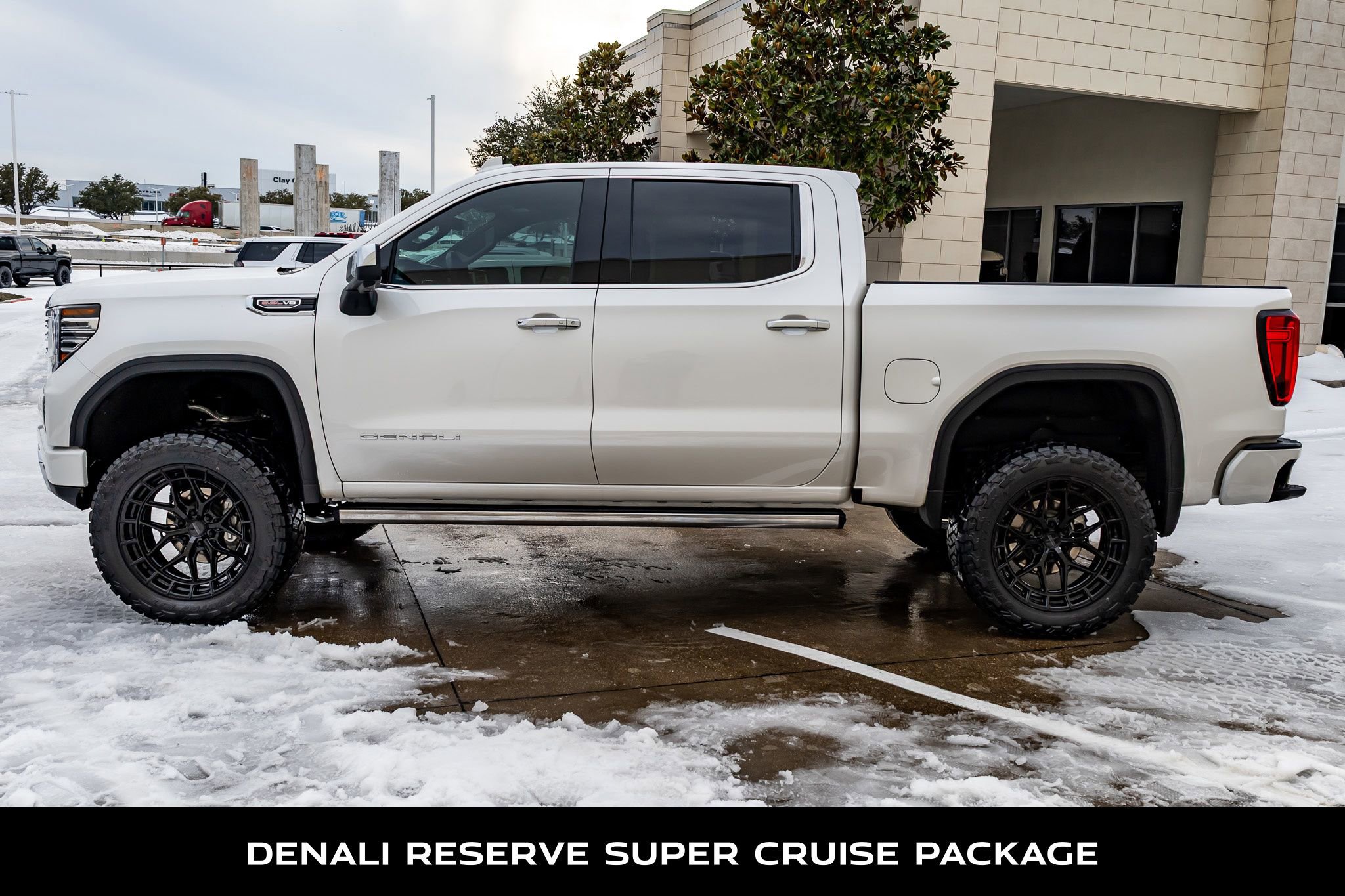 Used 2025 GMC Sierra 1500 Denali image 6