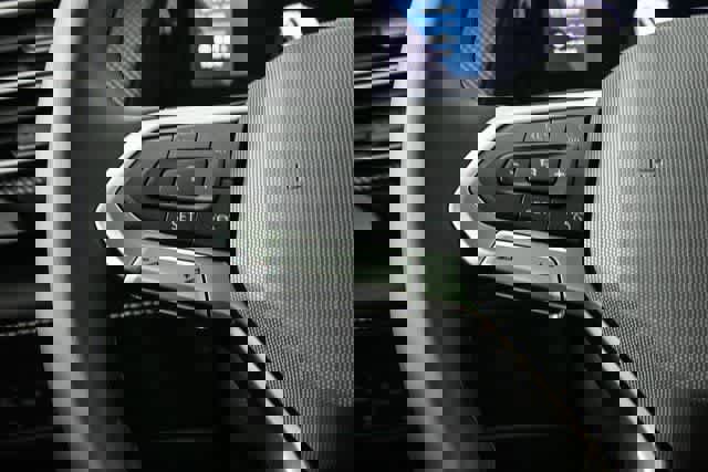 New 2026 Volkswagen Atlas Cross Sport SEL Premium R-Line image 11