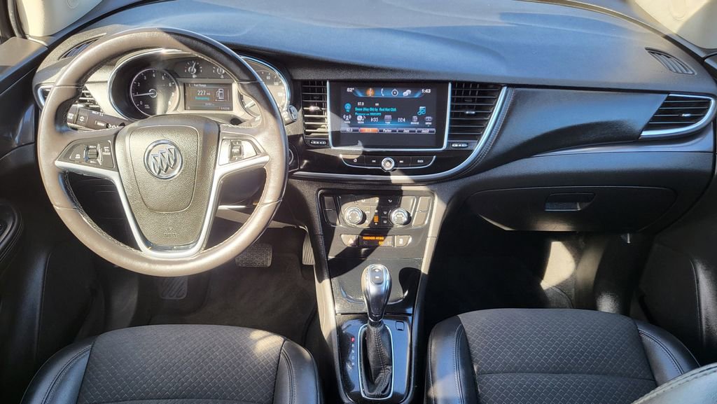 Used 2018 Buick Encore Preferred image 27