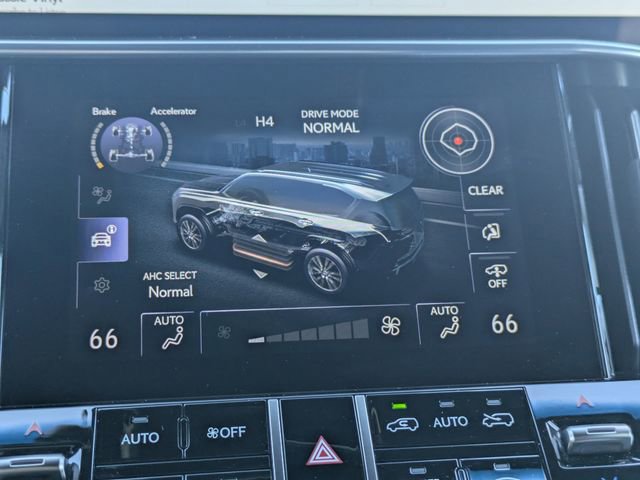 Used 2025 Lexus LX 600 4WD w/ Interior Upgrade Package image 28