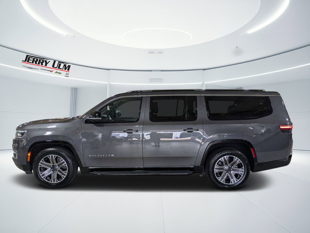 Certified 2024 Jeep Wagoneer L Series II AWD/4WD image 6