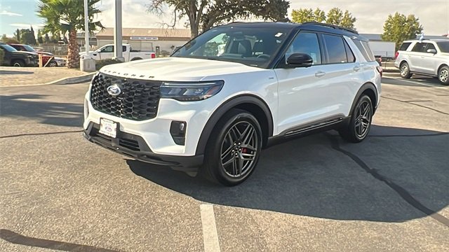 New 2025 Ford Explorer ST-Line w/ Premium Package image 7
